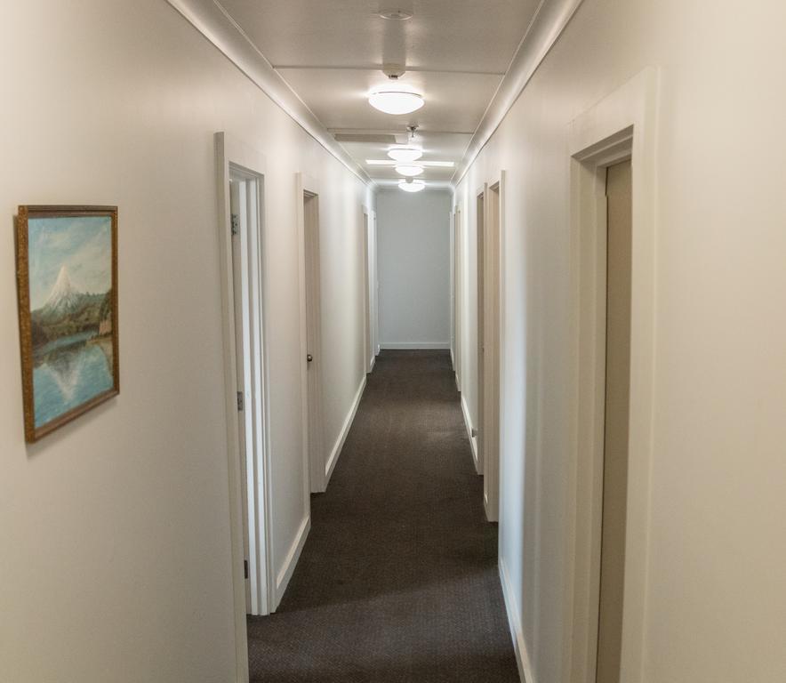 Downtown Backpackers & Accommodation Нельсон Экстерьер фото